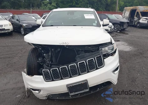 2021 Jeep Grand Cherokee Laredo E 4X4 z USA, uszkodzony, nr VIN 1C4RJFAG9MC553253